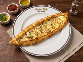 Mantarlı Kaşarlı Pide görseli