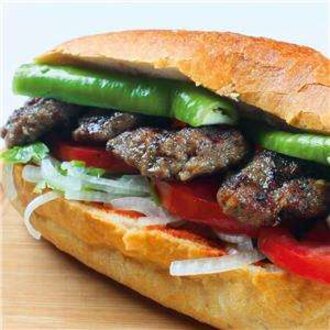 Yarım Ekmek Arası Izgara Köfte görseli