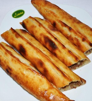Bafra Kıymalı Pide görseli