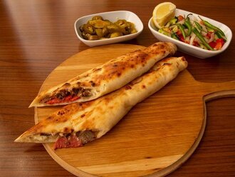 Karışık Karadeniz Pidesi görseli