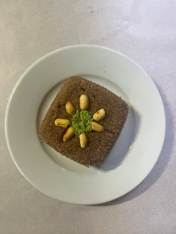 Yer Fıstıklı İrmik Helvası görseli