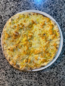 Pollo Giallo Pizza (30 Cm.) görseli