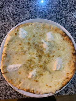 Quattro Formaggi Pizza (30 Cm.) görseli