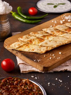 Kaşarlı Pide görseli