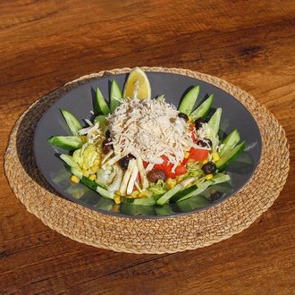 Deniz Mahsullü Salata görseli