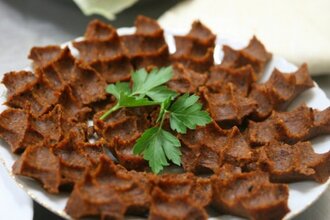Çiğ Köfte (500 G)  + Iceberg Marul + 4 Lavaş görseli