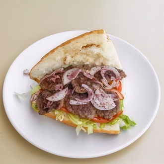 Ekmek Arası Izgara Köfte görseli