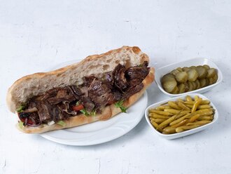 Somun Ekmek Arası Et Döner görseli