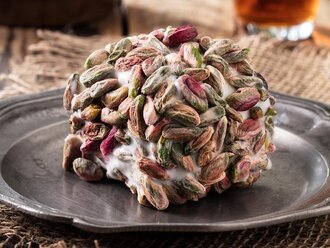 Tane Fıstıklı Maraş Dondurma görseli