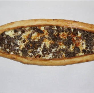 Kavurmalı Kaşarlı Pide görseli