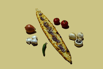 Kavurma Kaşarlı Pide görseli