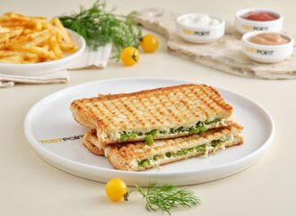 Üç Peynirli Tost görseli