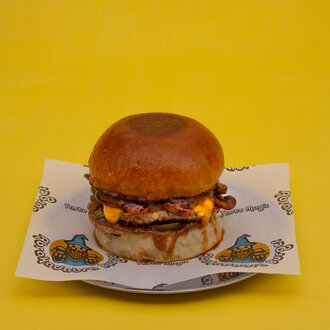 Magic Mushroom Burger görseli