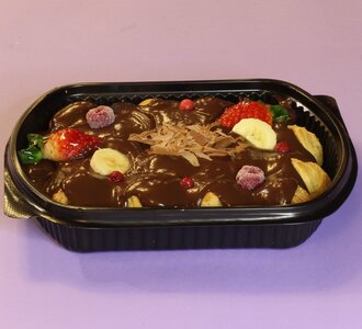 Meyveli Dökme Profiterol (4 Kişilik) görseli