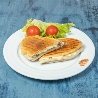 Kavurmalı Tost görseli