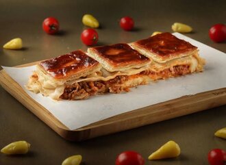 Bülent Kıymalı Börek (500Gr) Kıymalı Kol Böreği görseli