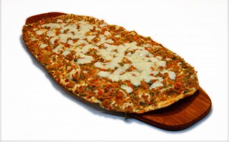 Lahmacun Kaşarlı görseli