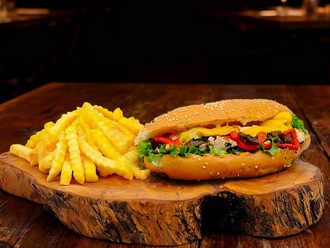Chicken & Cheese Sandwich görseli
