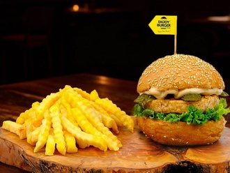 Classic Chicken Burger görseli