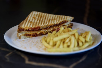 Pastırmalı Tost görseli