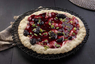 Karadutlu Fıstıklı Pide görseli