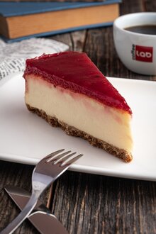 Frambuazlı Cheesecake (Dilim) görseli