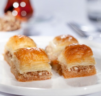 Cevizli Baklava (Küçük Tepsi) (2,3 - 2,5 Kg.) görseli