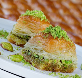 Fıstıklı Baklava (Küçük Tepsi) (2,3 - 2,5 Kg.) görseli