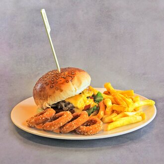 Barbekü Tavuk Burger görseli