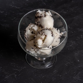 Parça Çikolatalı Dondurma (1 Top) görseli