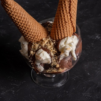 Siyaz Beyaz Dondurma Tabağı görseli