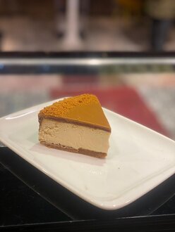 Lotus Cheesecake (Dilim) görseli