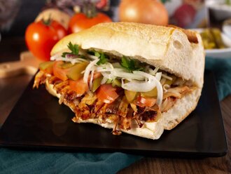 Ekmek Arası Tavuk Döner görseli