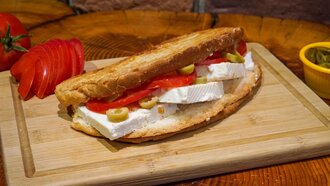 Ayvalık Beyaz Peynirli Tost görseli