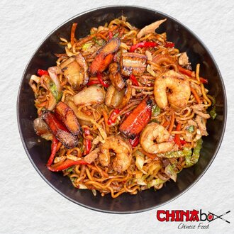 Deniz Mahsullü Udon görseli