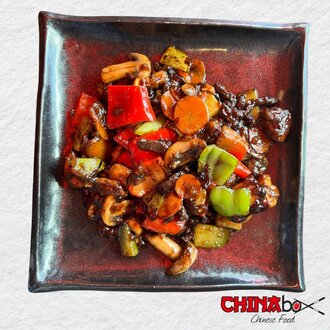 Üç Mantarlı Acılı Dana Eti görseli