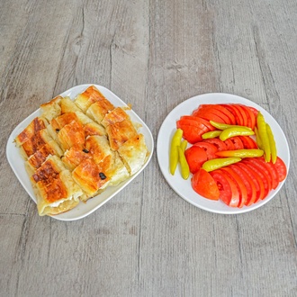 Peynirli Kol Böreği görseli