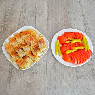 Kıymalı Kol Böreği görseli