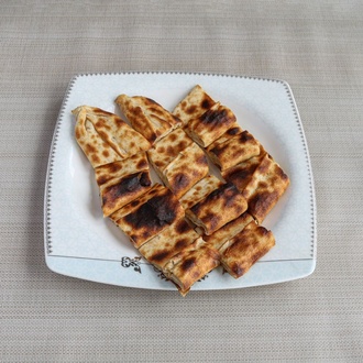 Pide Ekmek Arası Kaşarlı Tavuk Döner görseli