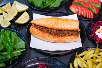 Somun Ekmek Arası Et Tantuni görseli