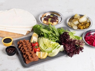 Mini Porsiyon Çiğ Köfte & Tatlı görseli