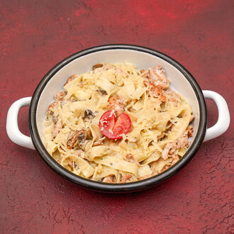 Fettuccine Alfredo görseli