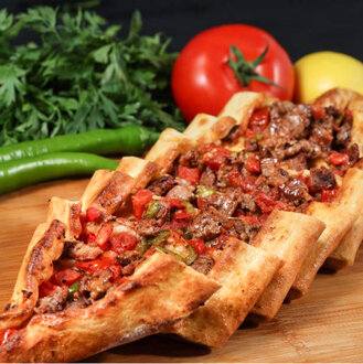 Kuşbaşılı Pide görseli