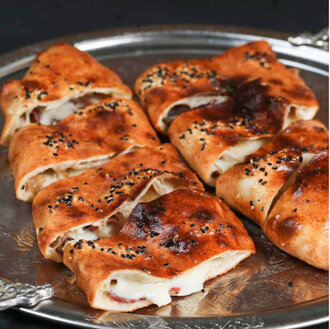 Pastırma Kaşarlı Pide görseli