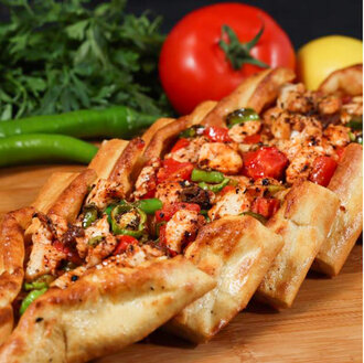 Tavuklu Kaşarlı Pide görseli