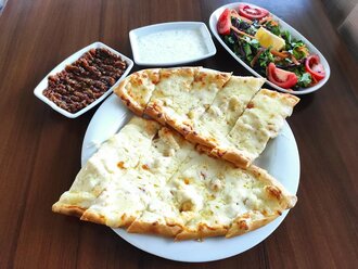 Kaşarlı Pide görseli