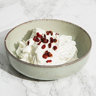 Dereotlu Süzme Yoğurt görseli