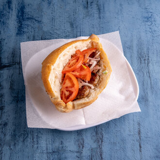 Ekmek Arası Izgara Köfte görseli