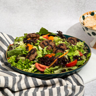 Izgara Köfteli Salata görseli