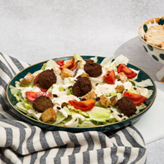 Yer Fıstıklı Falafel Salata görseli